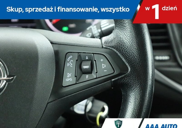 Opel Astra cena 35000 przebieg: 189380, rok produkcji 2018 z Prusice małe 191